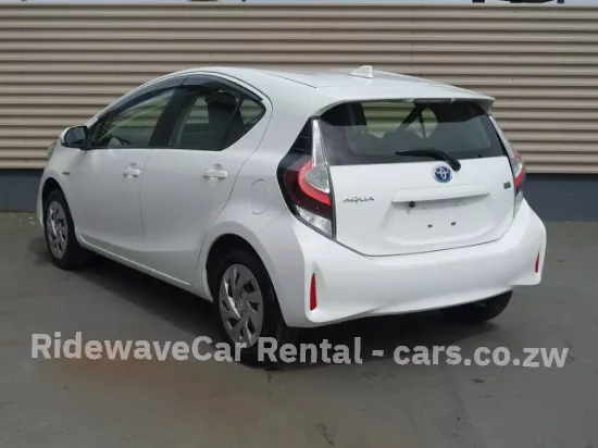 Picture of Toyota Aqua ( Car hire/Car Rental) ||| From