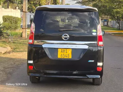 Picture of Nissan Serena 2017