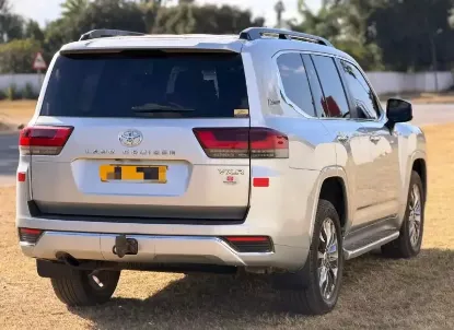Picture of Toyota Land Cruiser 2023