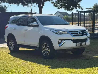 Picture of Toyota Fortuner 2017