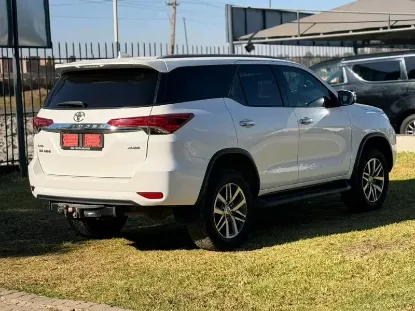 Picture of Toyota Fortuner 2017