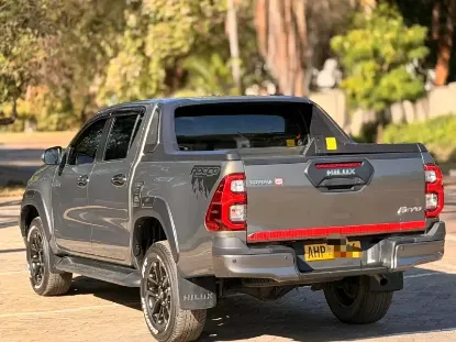 Picture of Toyota Hilux 2022