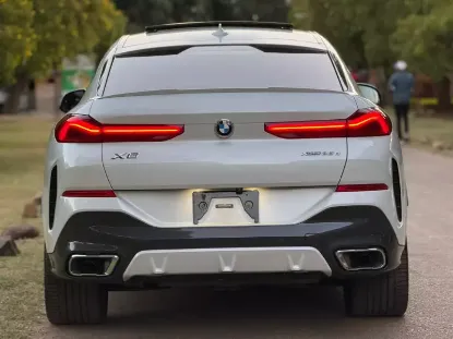 Picture of BMW X6 2022