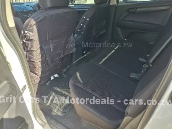 Picture of Isuzu KB250 2023