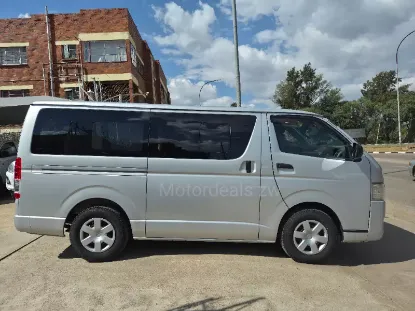 Picture of Toyota Quantum 2018