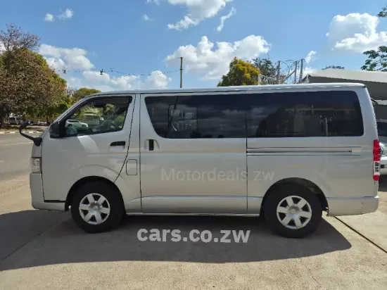 Picture of Toyota Quantum 2018