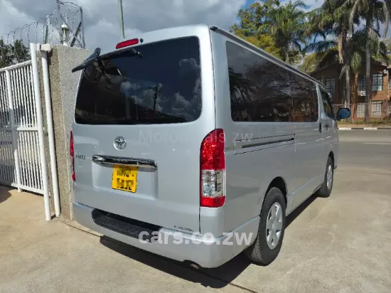 Picture of Toyota Quantum 2018