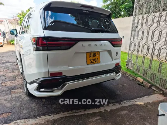 Picture of Lexus 500D 2023