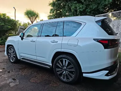 Picture of Lexus 500D 2023