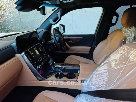 Picture of Lexus 500D 2023