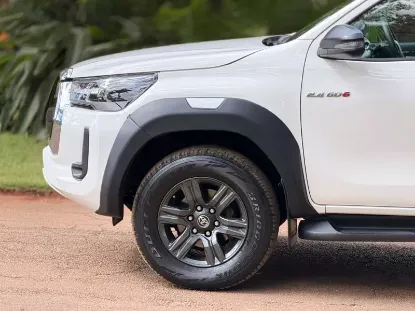 Picture of Toyota Hilux 2021