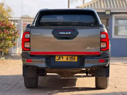 Picture of Toyota Hilux 2022