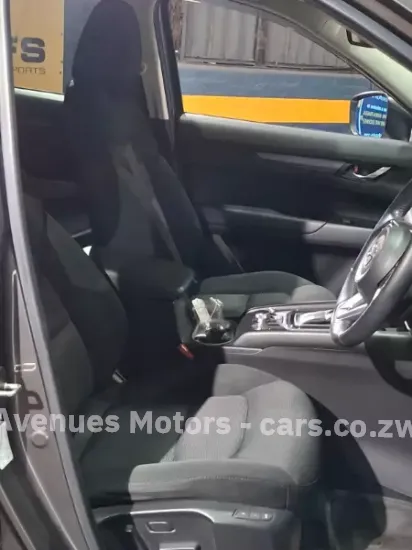 Picture of Mazda CX-5 2017