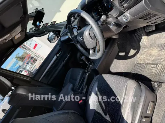 Picture of Toyota Hilux 2021