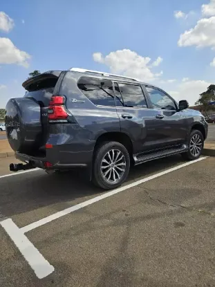 Picture of Toyota Prado VXL 2023