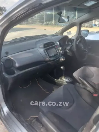 Picture of Toyota RunX 2013