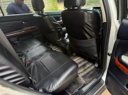 Picture of Toyota Harrier 2003