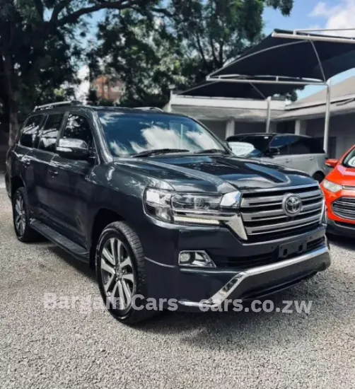 Picture of Toyota Land Cruiser 2017