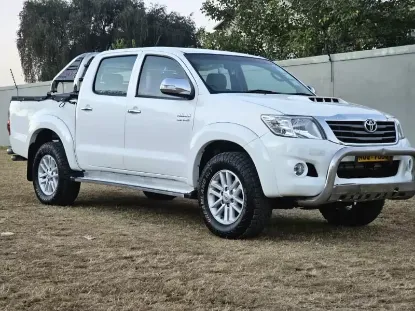 Picture of Toyota Hilux 2013