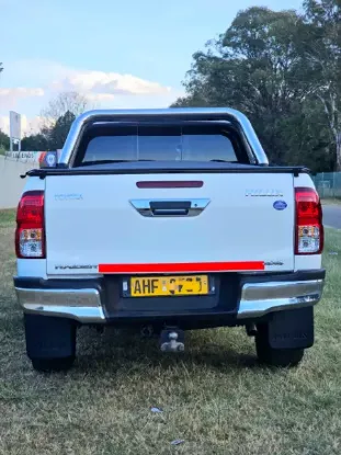 Picture of Toyota Hilux 2017