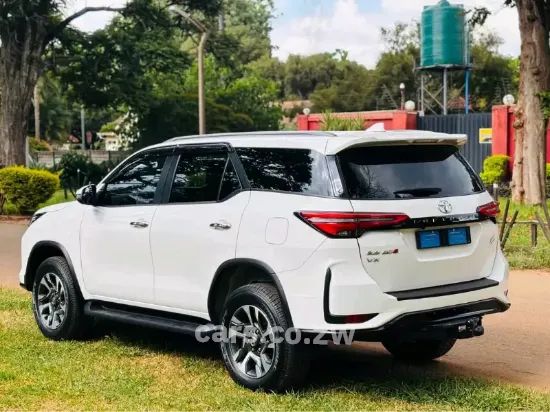 Picture of Toyota Fortuner 2025