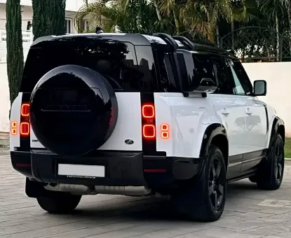 Picture of Land Rover Defender 2024