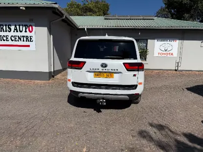 Picture of Toyota Land Cruiser 2023