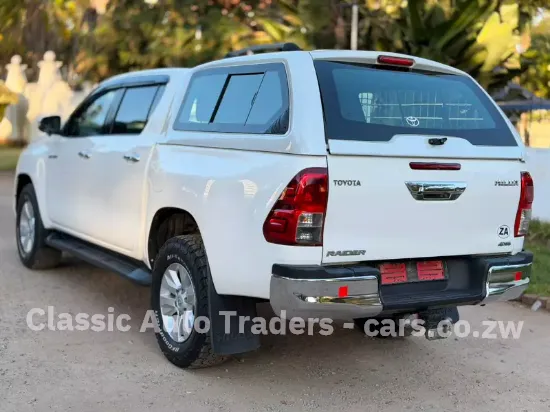 Picture of Toyota Hilux 2017