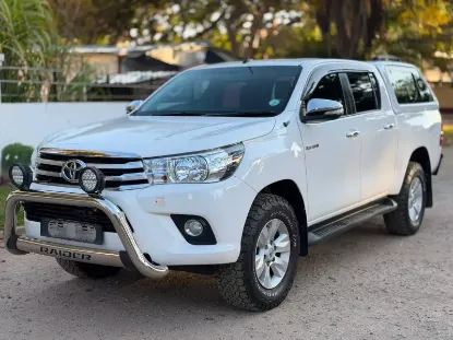 Picture of Toyota Hilux 2017