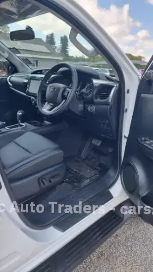 Picture of Toyota Hilux 2023