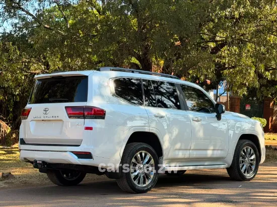 Picture of Toyota Land Cruiser 2024