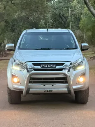 Picture of Isuzu KB300 2018