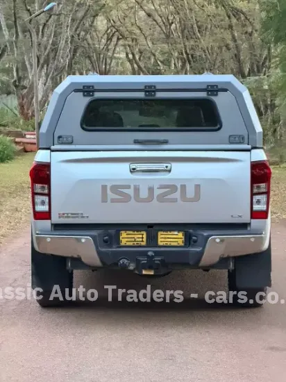 Picture of Isuzu KB300 2018