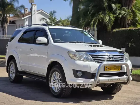 Picture of Toyota Fortuner 2013