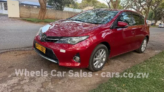 Picture of Toyota Auris 2013