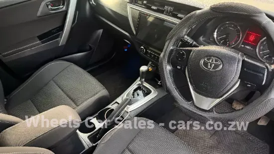 Picture of Toyota Auris 2013