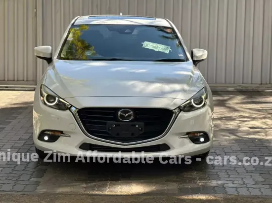 Picture of Mazda Axela 2017