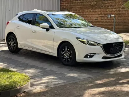 Picture of Mazda Axela 2017