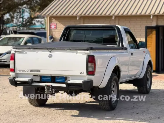 Picture of Nissan Hardbody 2019