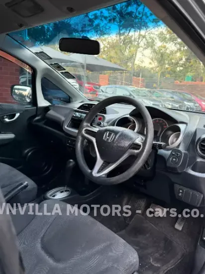 Picture of Honda Fit 2010