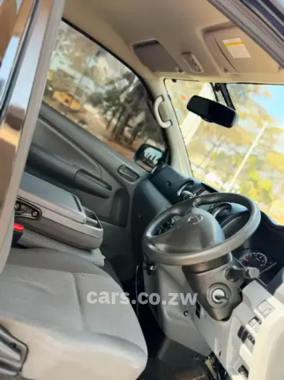 Picture of Nissan NV350 2020