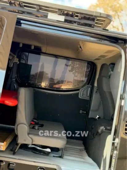 Picture of Nissan NV350 2020