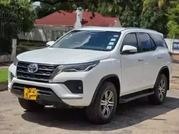 Picture of Toyota Fortuner GD6