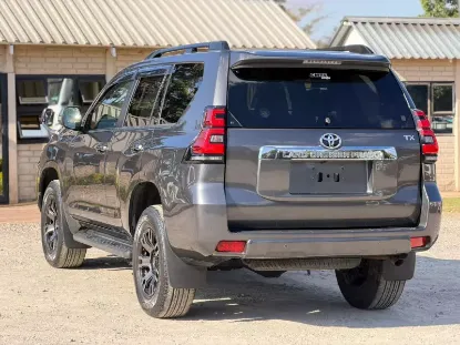Picture of Toyota Prado 2020