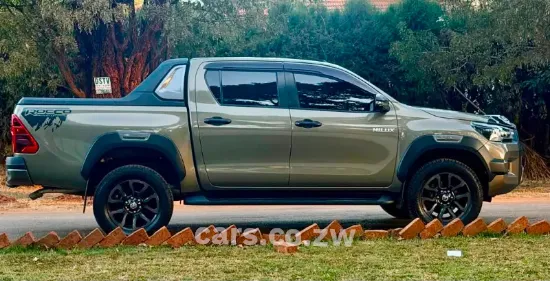 Picture of Toyota Hilux 2023