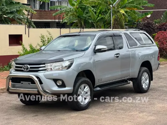 Picture of Toyota Hilux 2016
