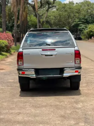 Picture of Toyota Hilux 2016