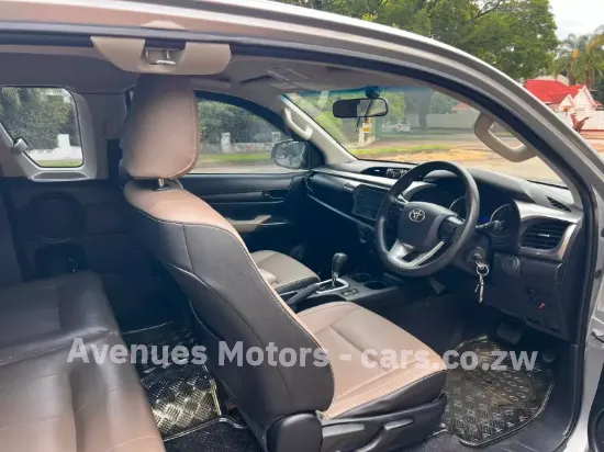 Picture of Toyota Hilux 2016