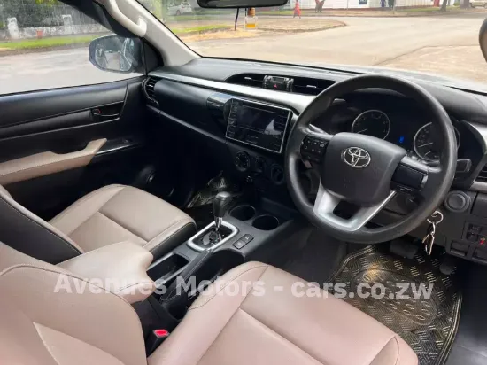 Picture of Toyota Hilux 2016
