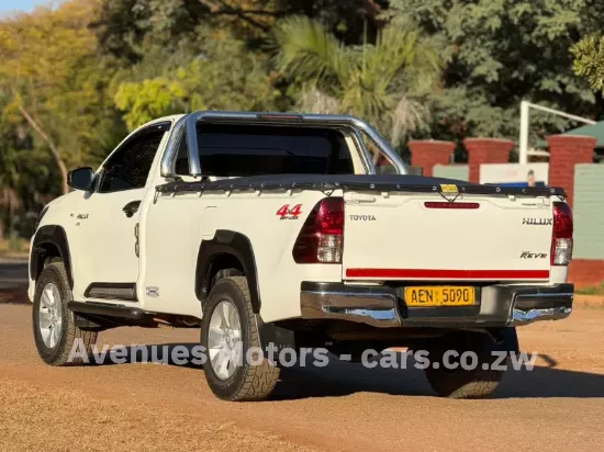 Picture of Toyota Hilux 2017